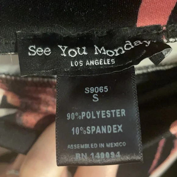 See You Monday Art Deco Floral Skirt Size Small 🥀 - Picture 4 of 5